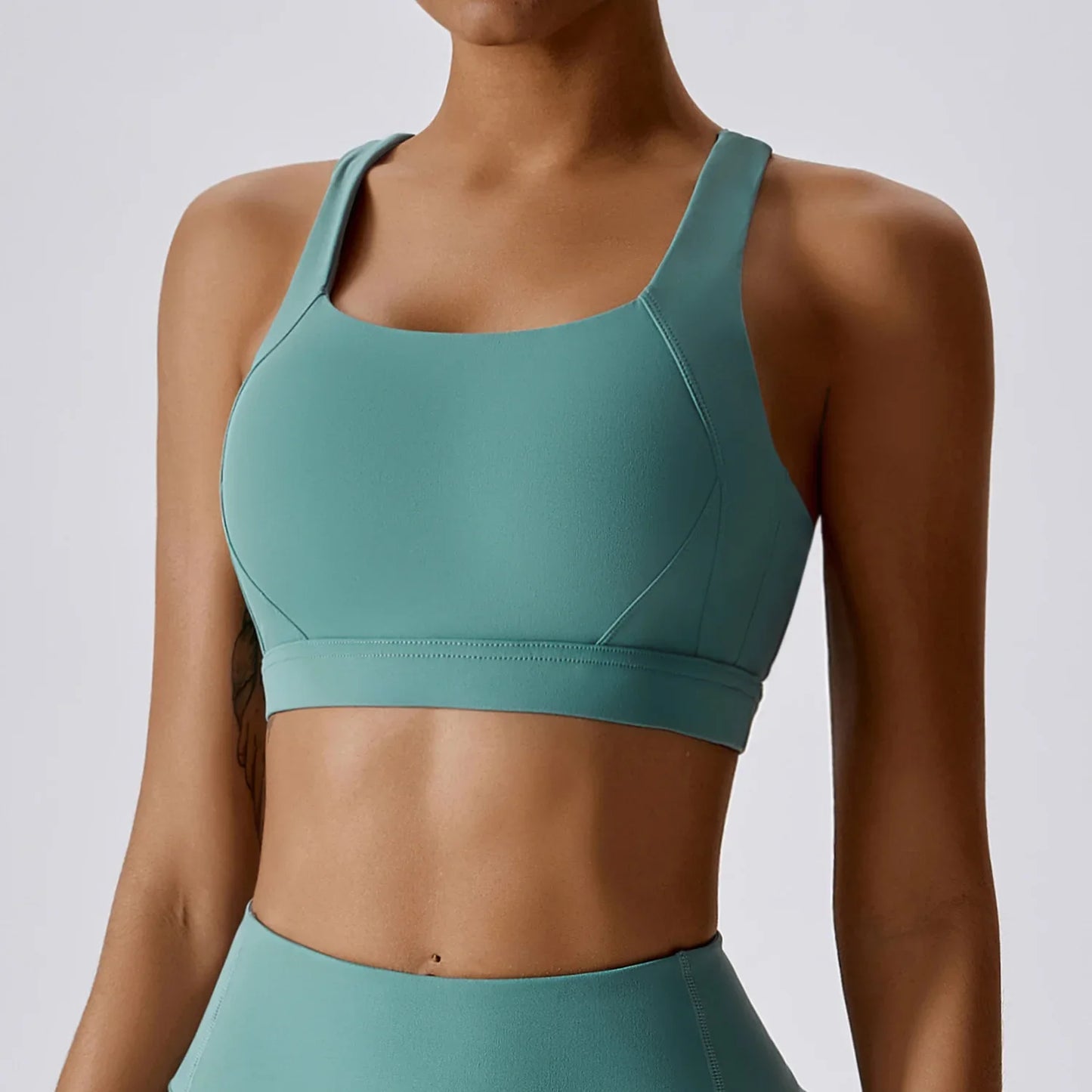 Women’s Crossed Shoulder Strap Sports Bra